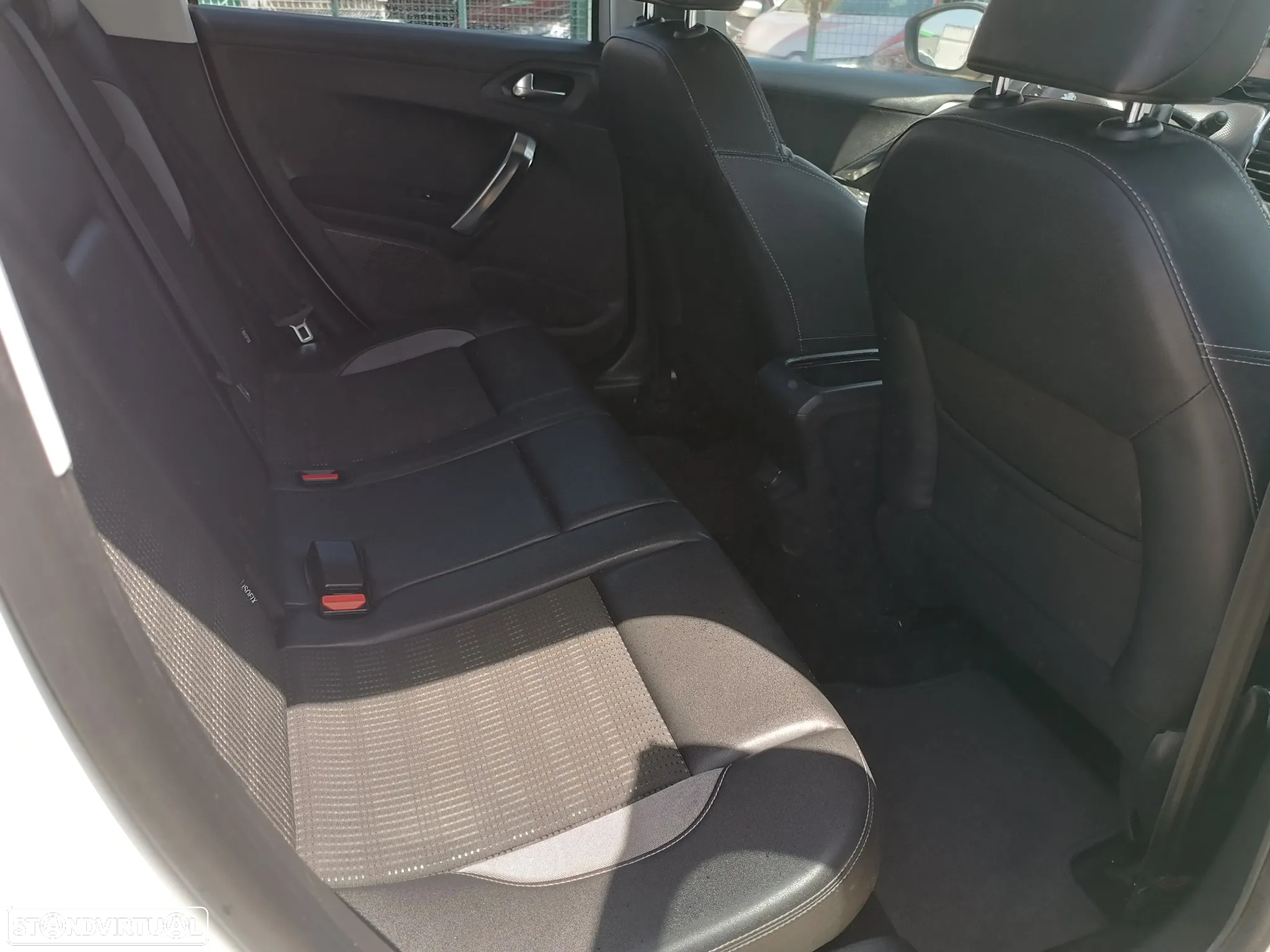 Peugeot 2008 - 22