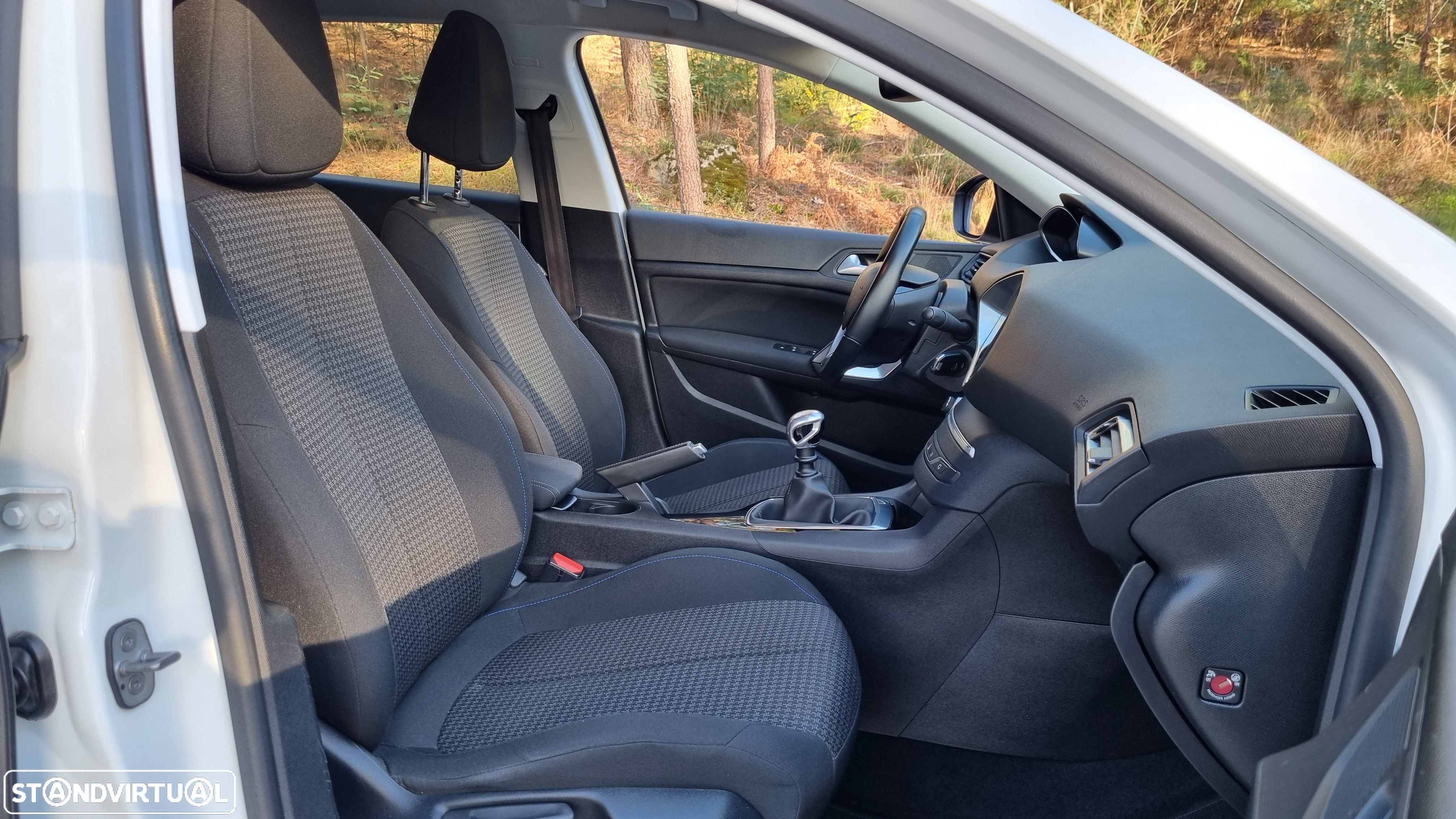 Peugeot 308 SW 1.5 BlueHDi Style - 11