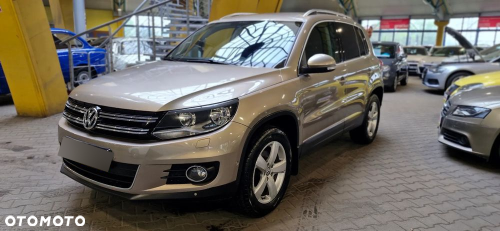 Volkswagen Tiguan 2.0 TDI 4Mot Perfectline R-Style - 4