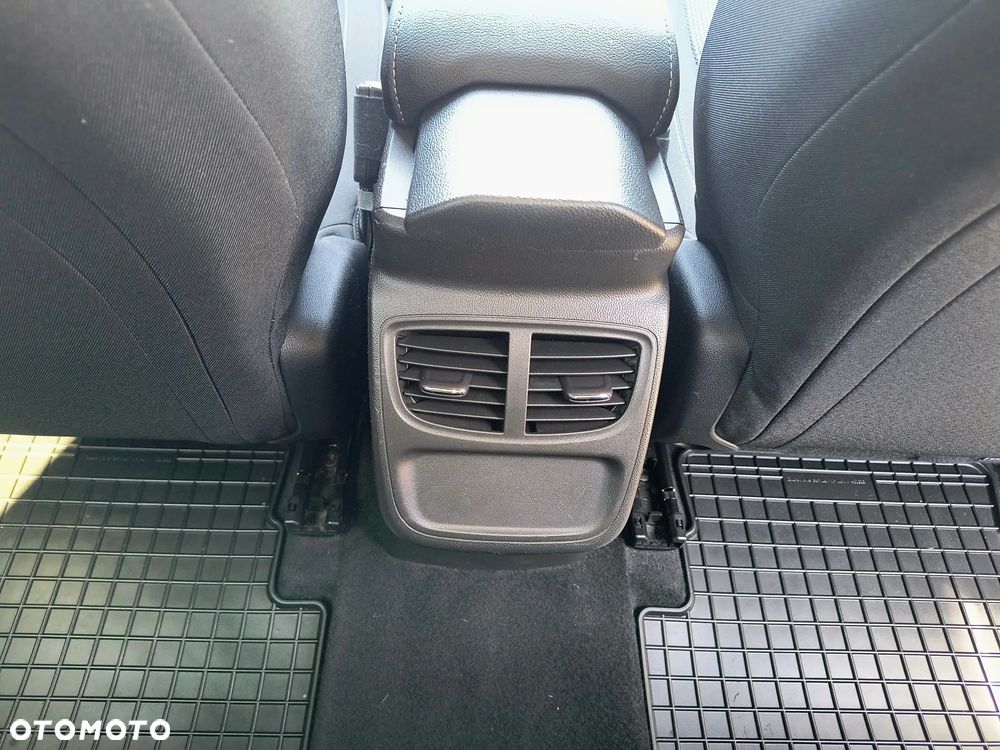 Opel Grandland X 1.2 T Enjoy S&S - 16