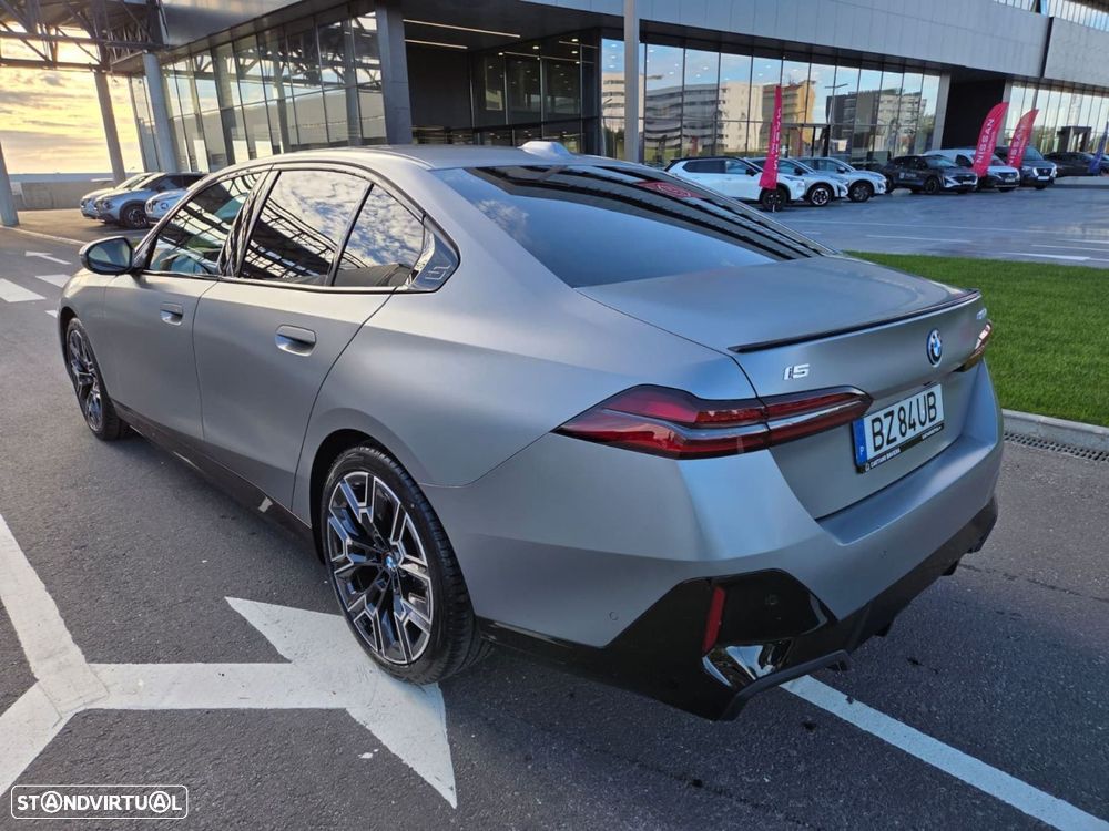 BMW i5 eDrive40 Pack Desportivo M Pro - 2