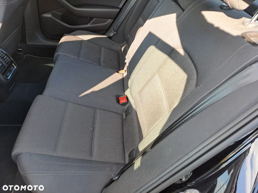 Volkswagen Passat 2.0 TDI BMT Comfortline DSG7 - 9