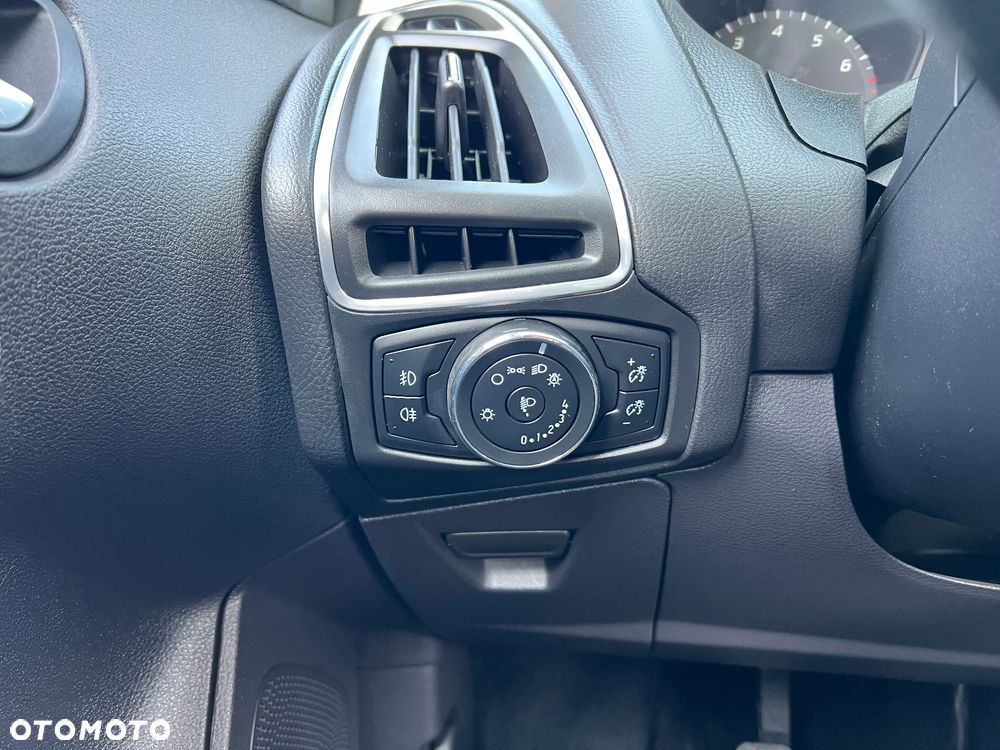 Ford Focus 1.0 EcoBoost Start-Stopp-System Champions Edition - 23