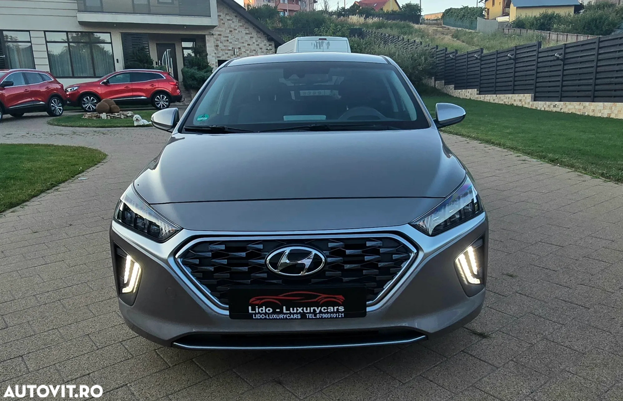 Hyundai IONIQ Hybrid 1.6 GDI Premium - 39
