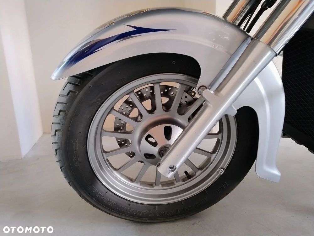 Suzuki VL 800 Volusia - 32