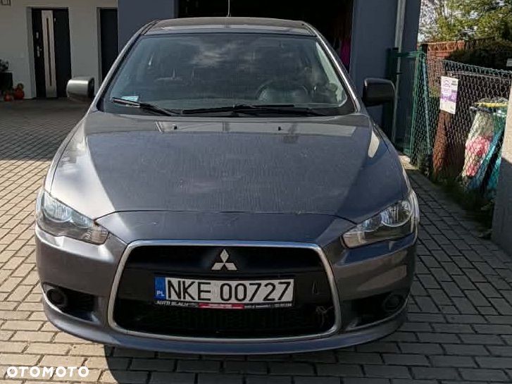 Mitsubishi Lancer 1.8 Inform - 1