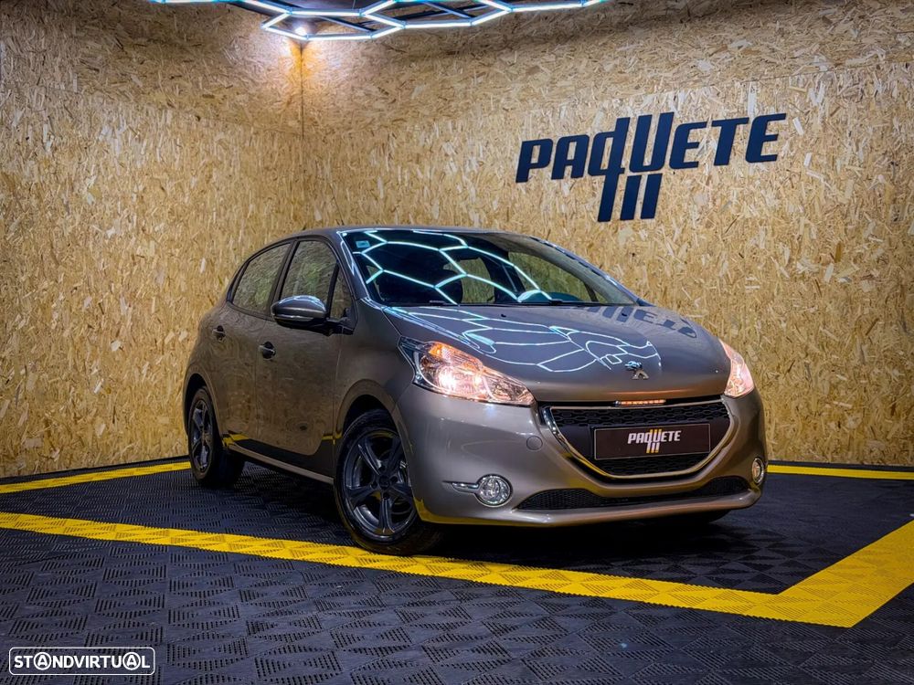 Peugeot 208 1.6 e-HDi SE Style - 3