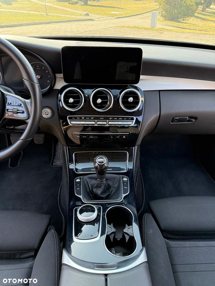 Mercedes-Benz Klasa C 180 - 27