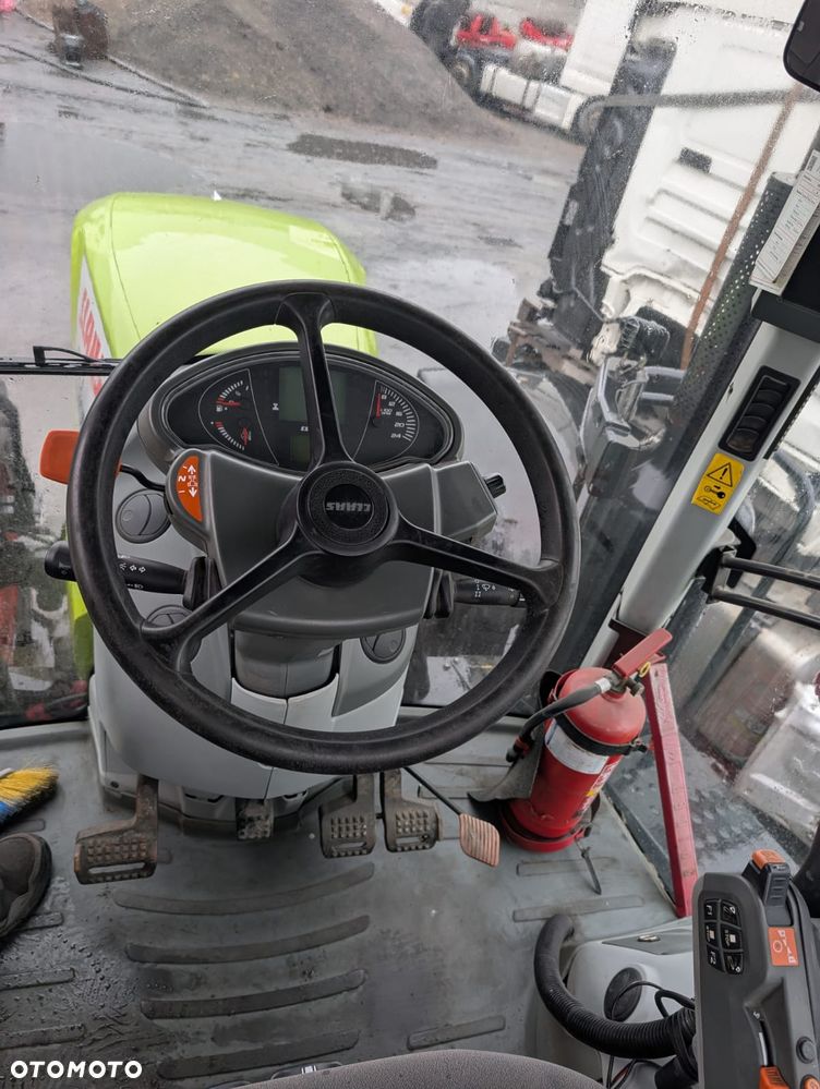 Claas Arion 630 - 7