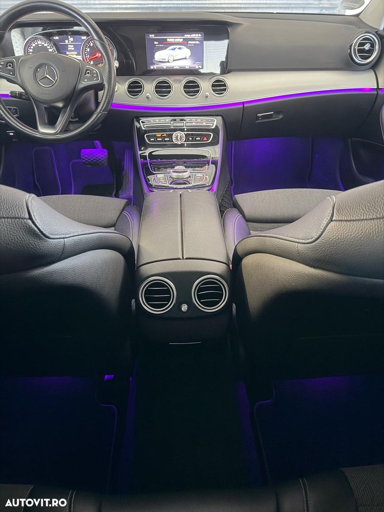 Mercedes-Benz E 200 9G-TRONIC AMG Line - 12
