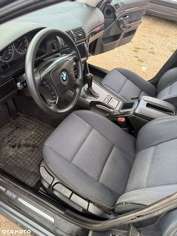 BMW Seria 5 - 9