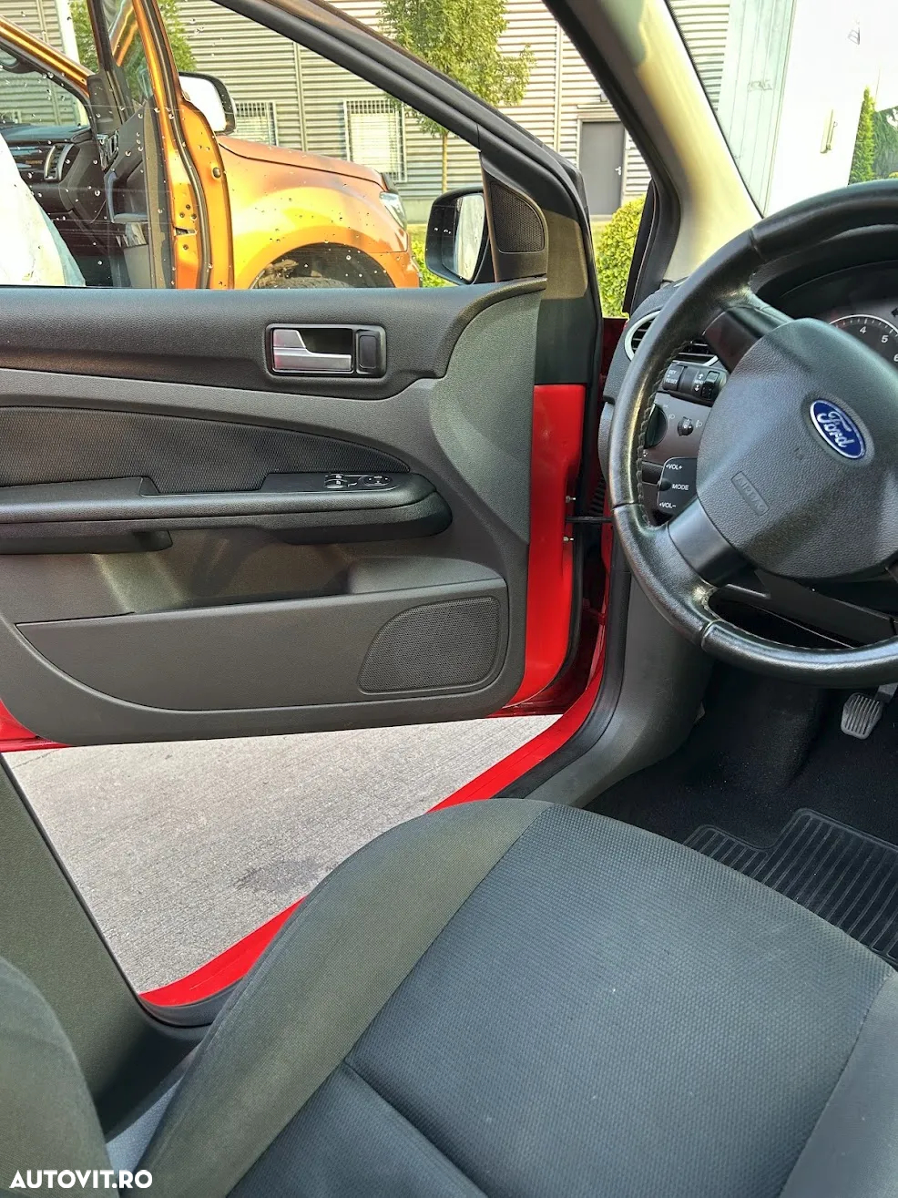 Ford Focus - 10