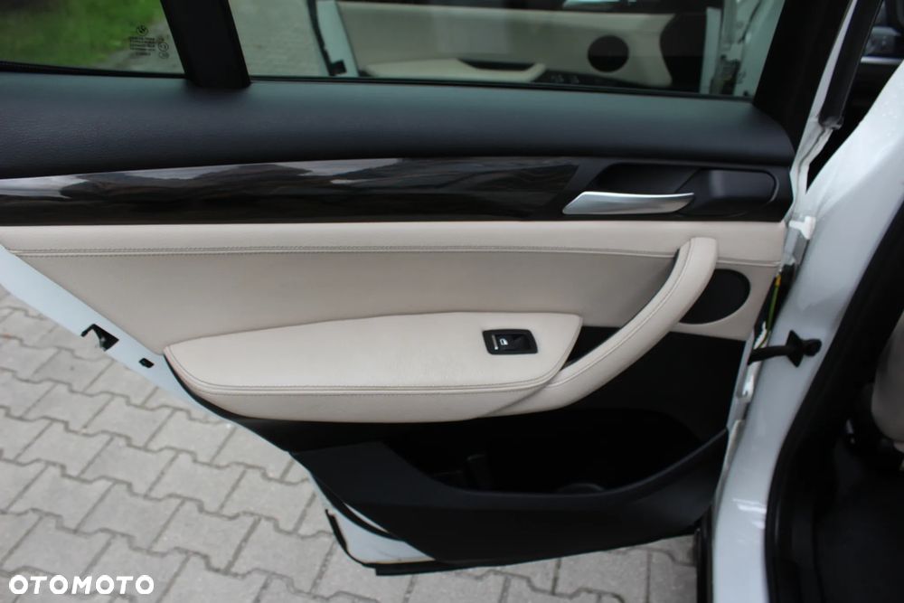 BMW X3 xDrive20d Luxury Line - 19