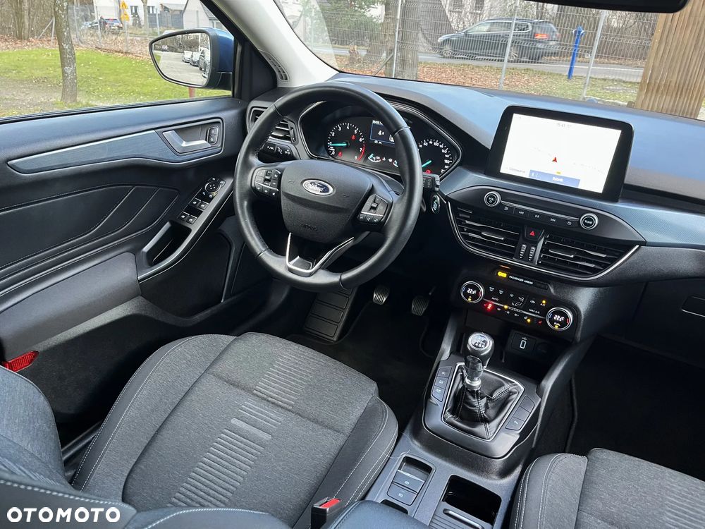 Ford Focus 1.0 EcoBoost Hybrid ACTIVE X - 14