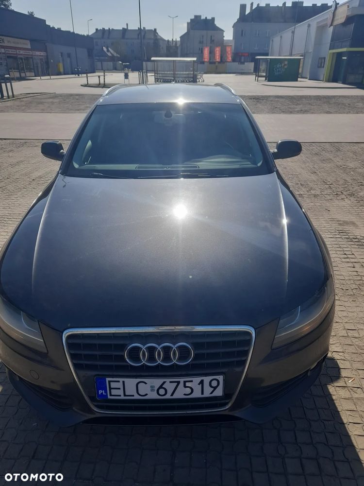 Audi A4 Avant - 11