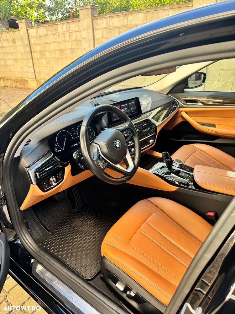 BMW Seria 5 520d xDrive AT - 9