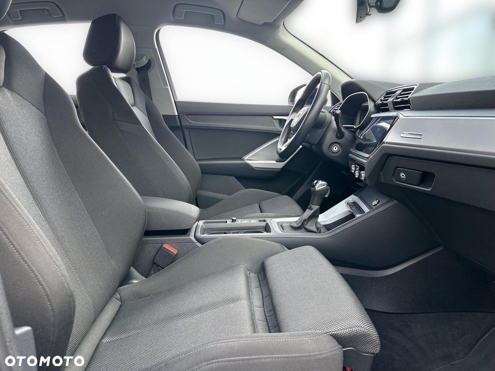 Audi Q3 Sportback - 14