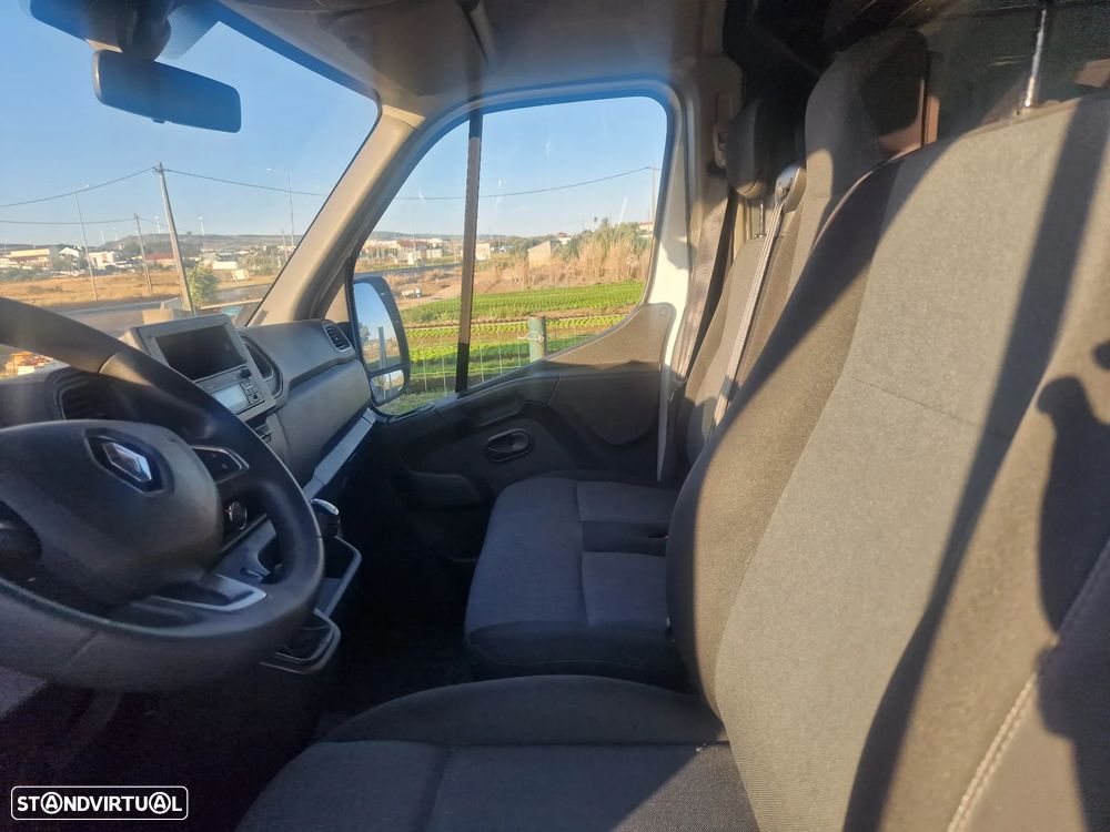 Renault Master 2.3 DCI - 11