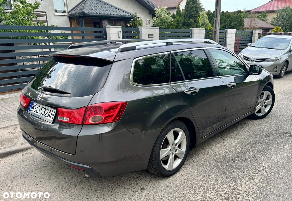 Honda Accord 2.2d Executive Nav - 6