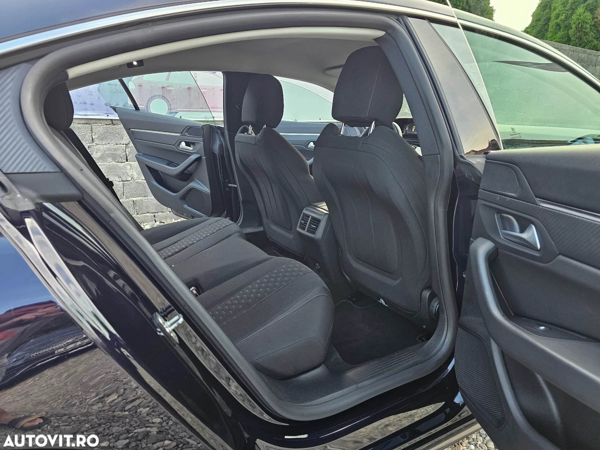 Peugeot 508 1.5L BlueHDi 130 S&S EAT8 GT - 30