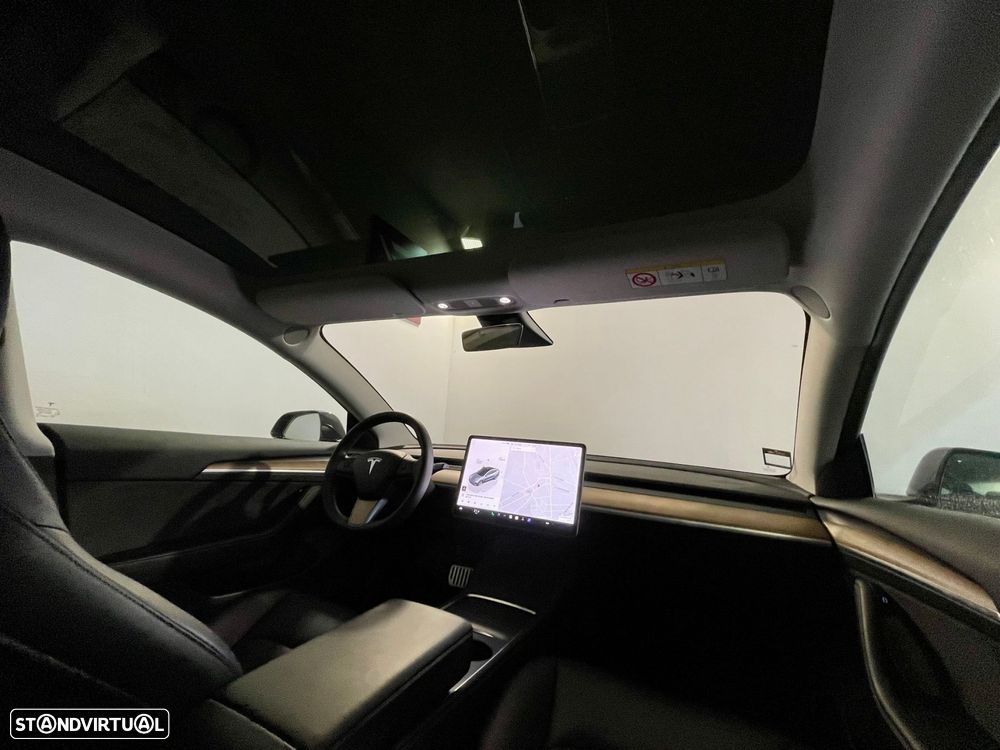 Tesla Model 3 Standard Range Plus RWD - 3