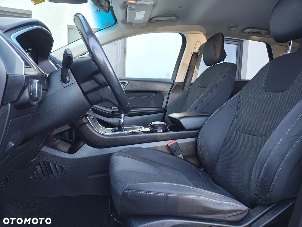 Ford Edge 2.0 TDCi 4x4 Titanium - 11