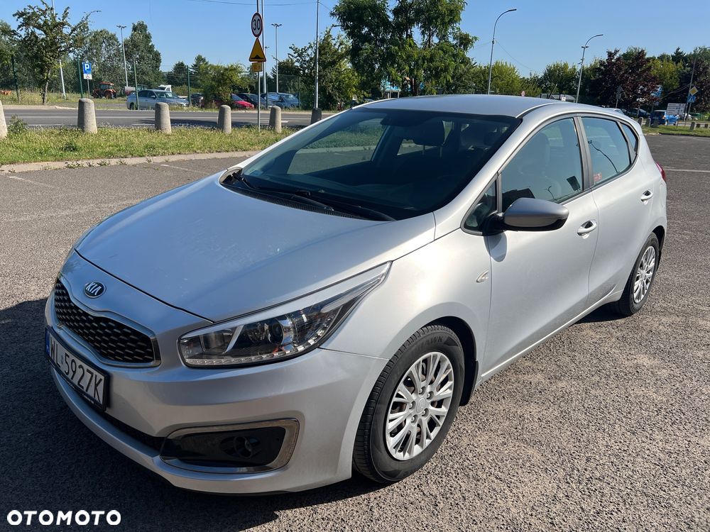 Kia Ceed 1.6 CRDi Smart - 1