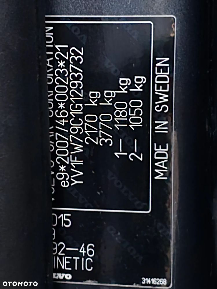 Volvo V60 D3 Drive-E Momentum - 24