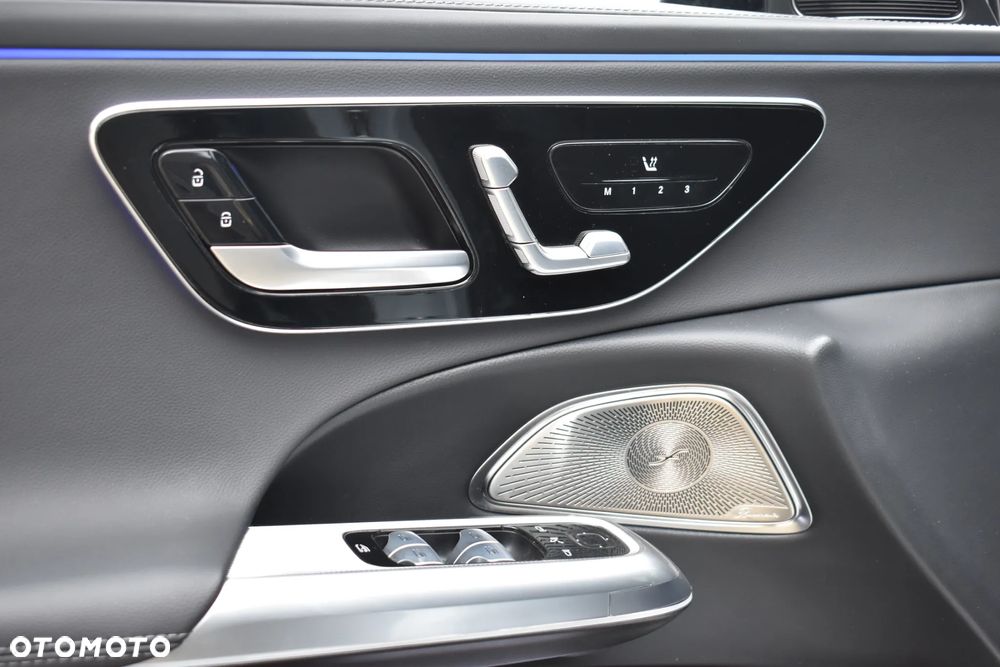 Mercedes-Benz Klasa E - 12