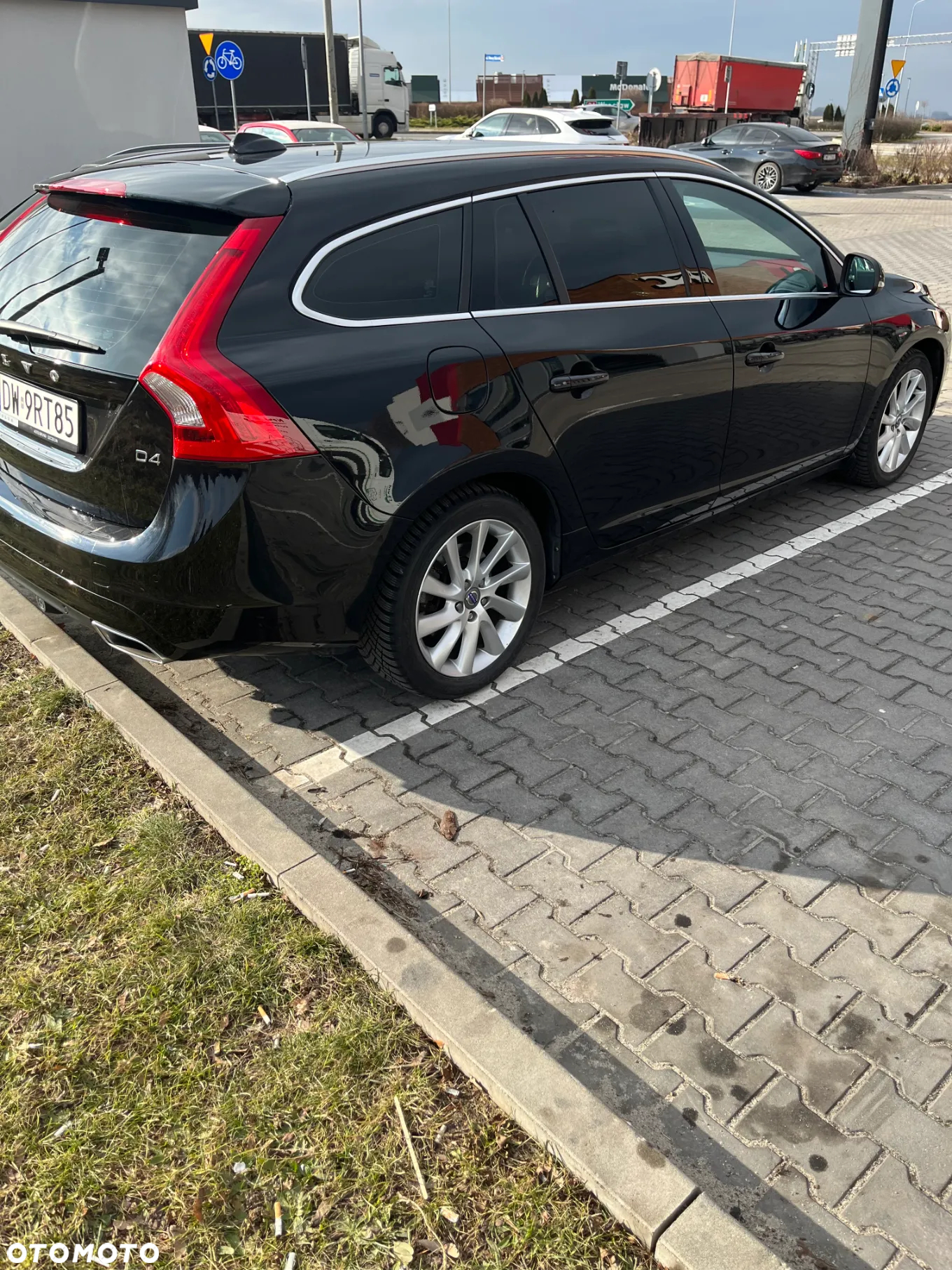 Volvo V60 D4 Drive-E Summum - 4