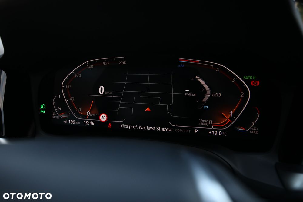 BMW Seria 4 420d xDrive mHEV - 31