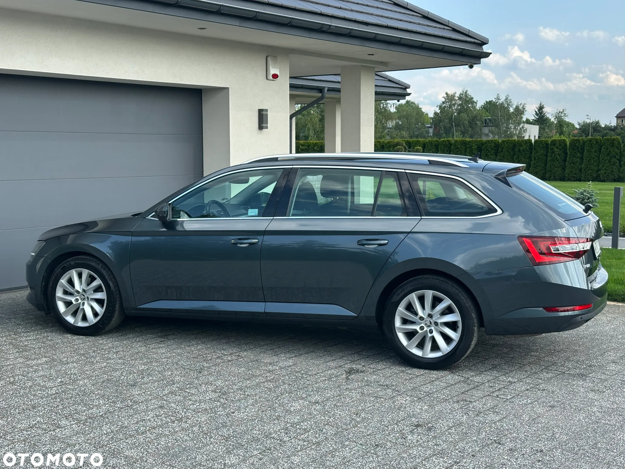Skoda Superb 2.0 TDI SCR Style DSG - 12