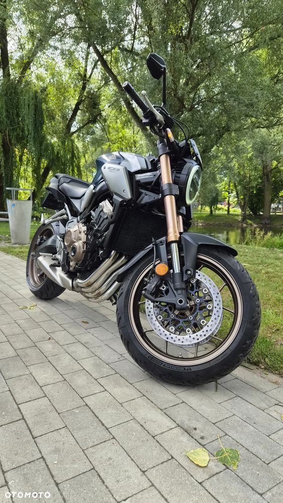 Honda CB - 8
