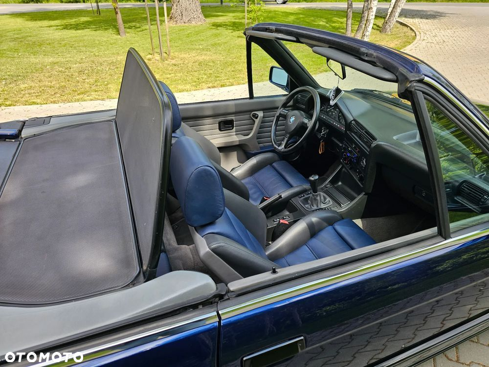 BMW Seria 3 320i - 9