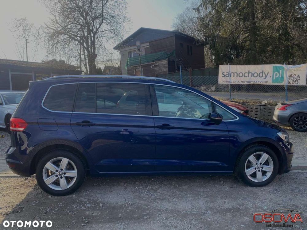 Volkswagen Touran - 16