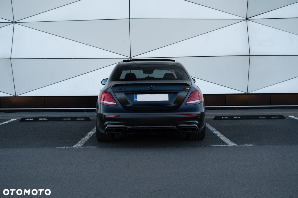 Mercedes-Benz Klasa E - 4