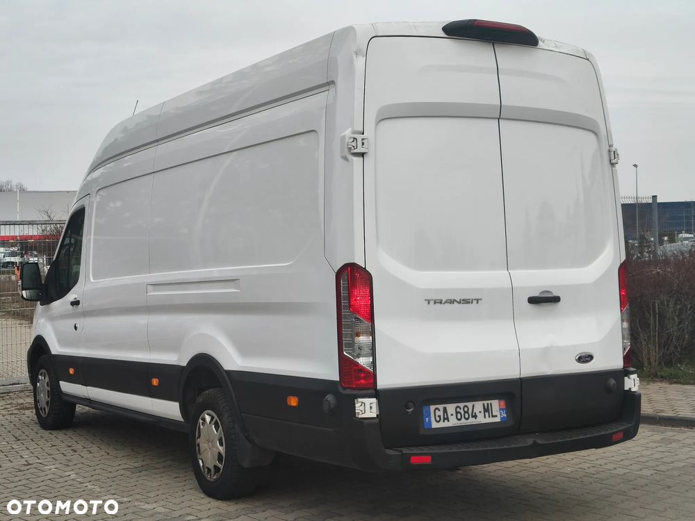 Ford Transit - 4