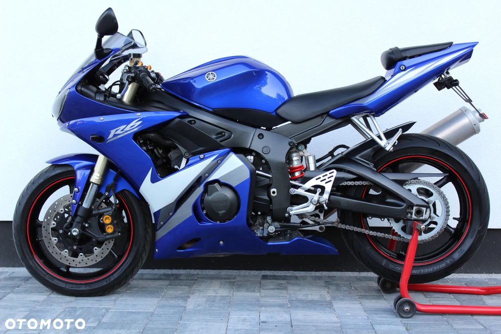 Yamaha R6 - 4