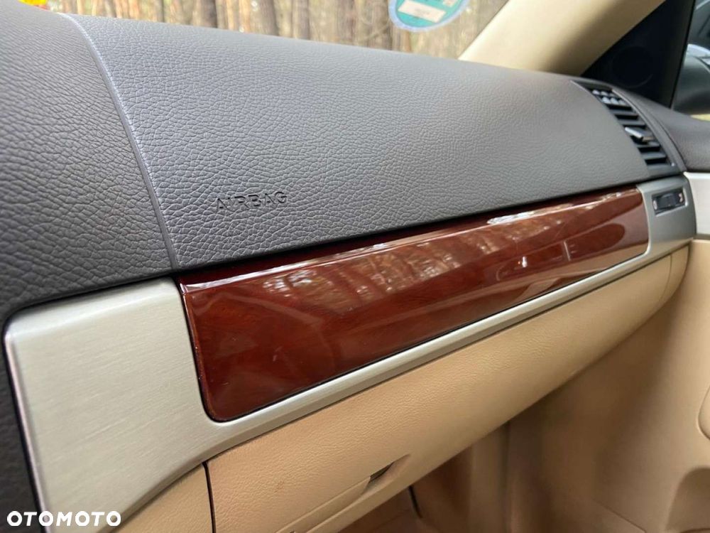 Volkswagen Touareg - 14