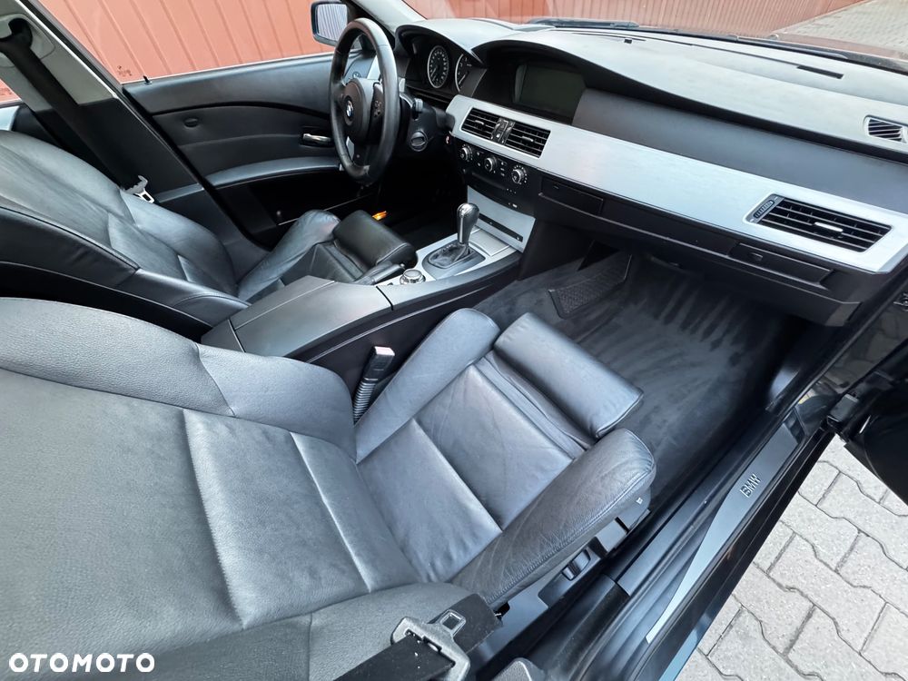 BMW Seria 5 530i Touring - 7