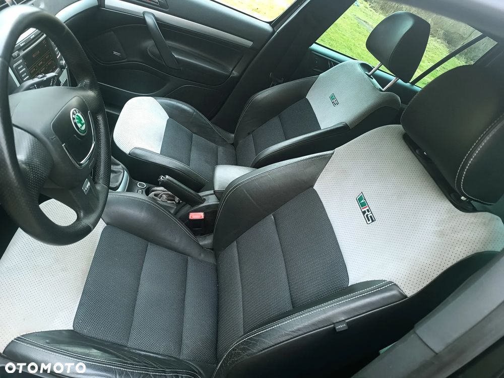 Skoda Octavia 2.0 TSI RS - 5