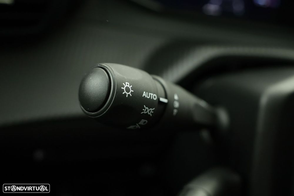 Peugeot 2008 1.2 PureTech Allure - 17