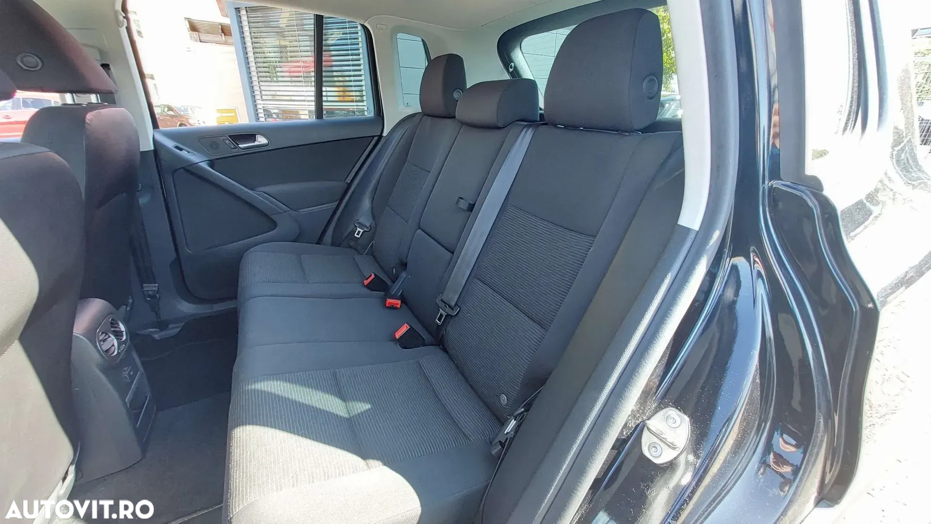 Volkswagen Tiguan - 14