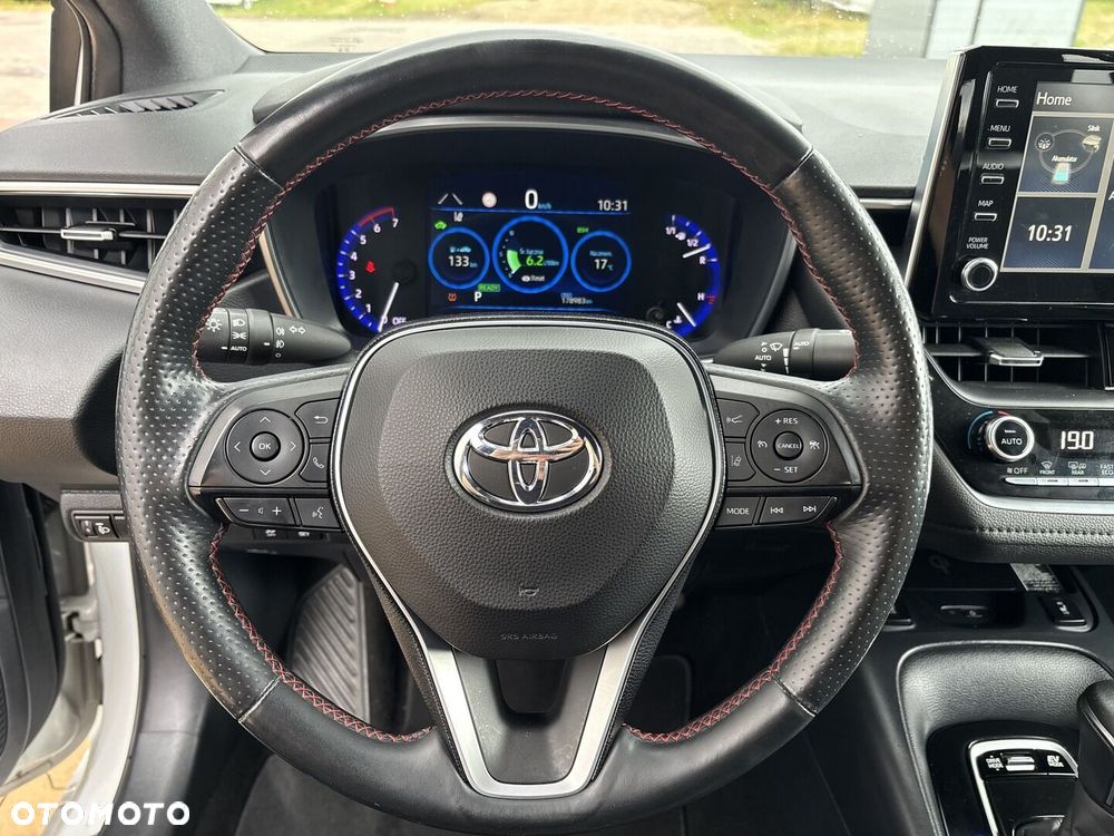 Toyota Corolla - 13