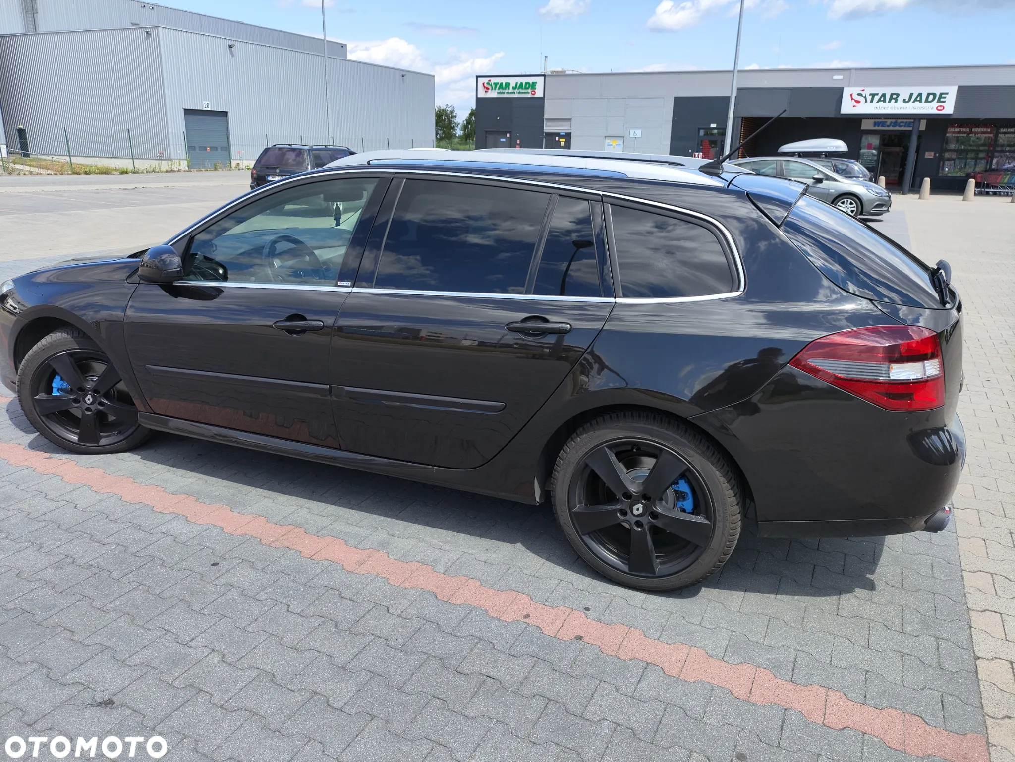 Renault Laguna Grandtour dCi 175 FAP Bose Edition - 4