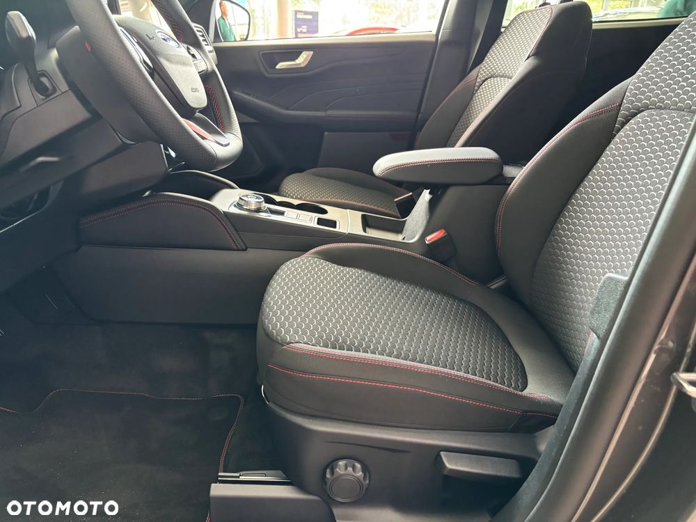 Ford Kuga 1.5 EcoBoost ST-LINE - 16