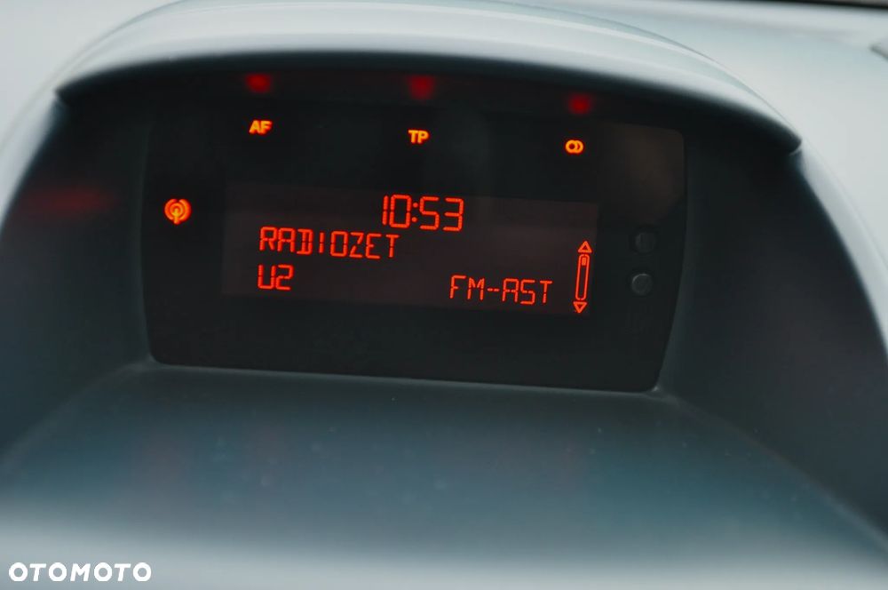 Ford Fiesta 1.25 Ambiente EU5 - 16