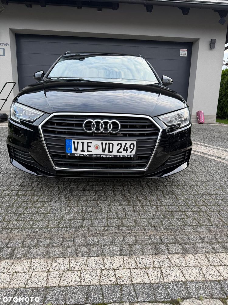 Audi A3 Sportback 1.2 TFSI Ambiente - 1