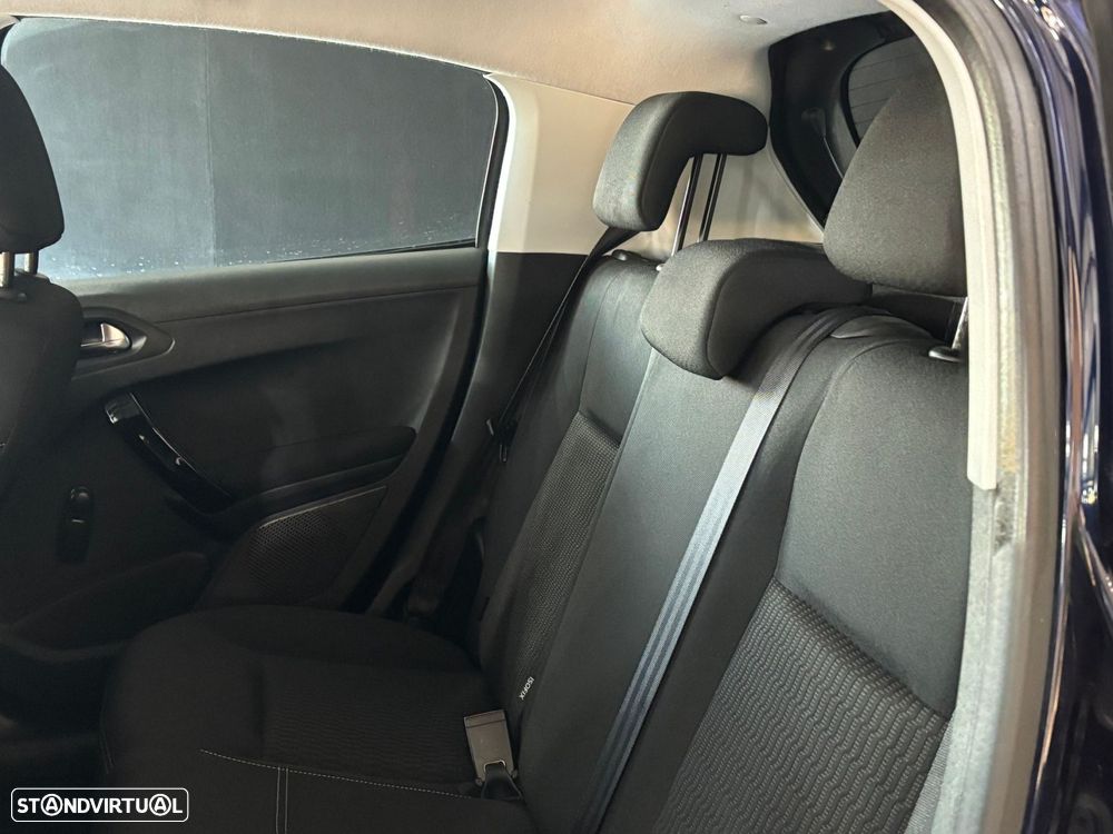 Peugeot 208 1.5 BlueHDi Active - 9