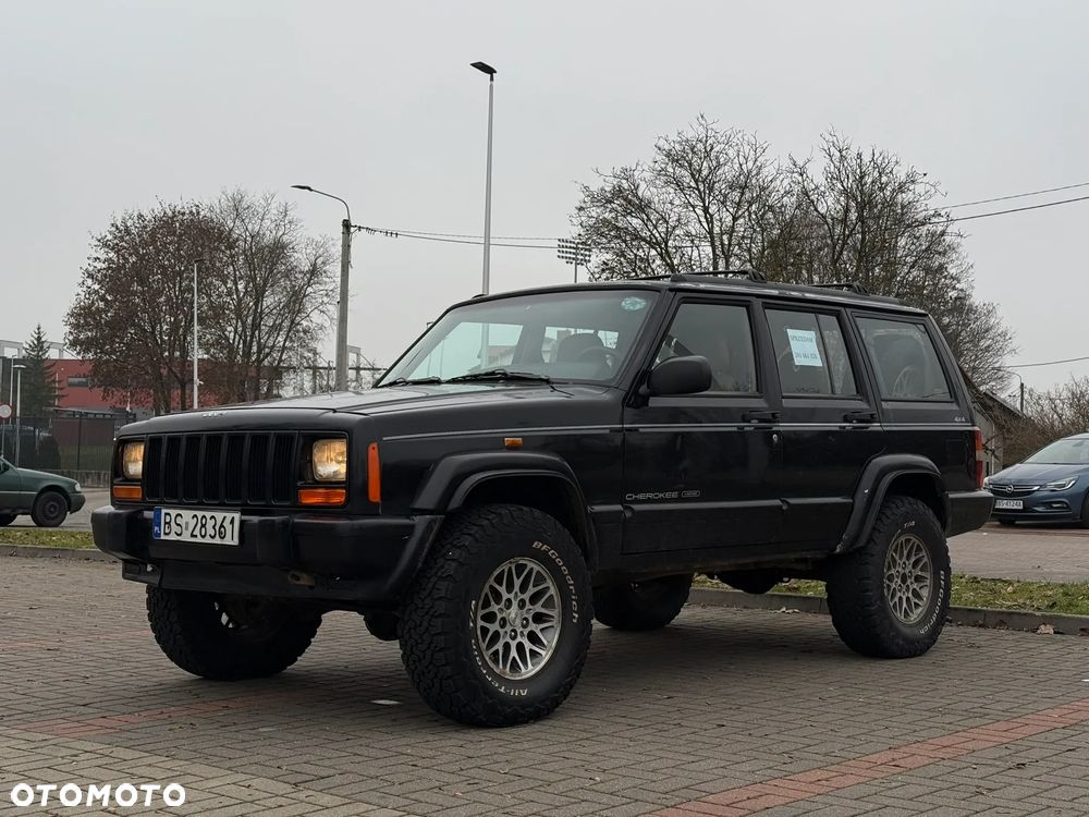 Jeep Cherokee - 12
